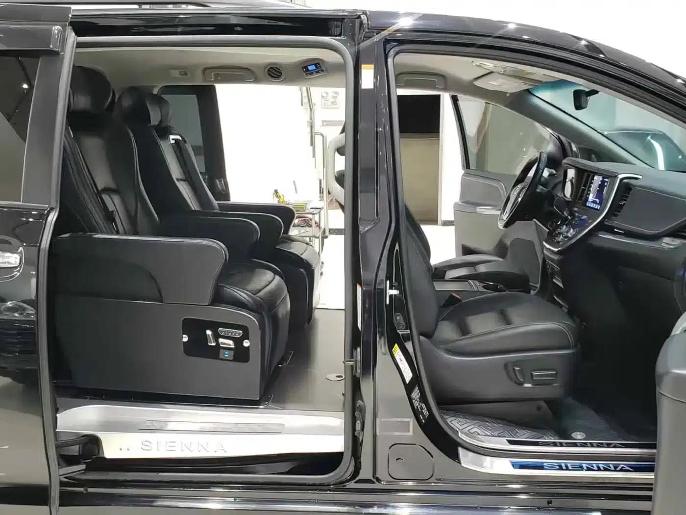 2015 SIENNA 3.5L 2WD LE — миниатюра 8