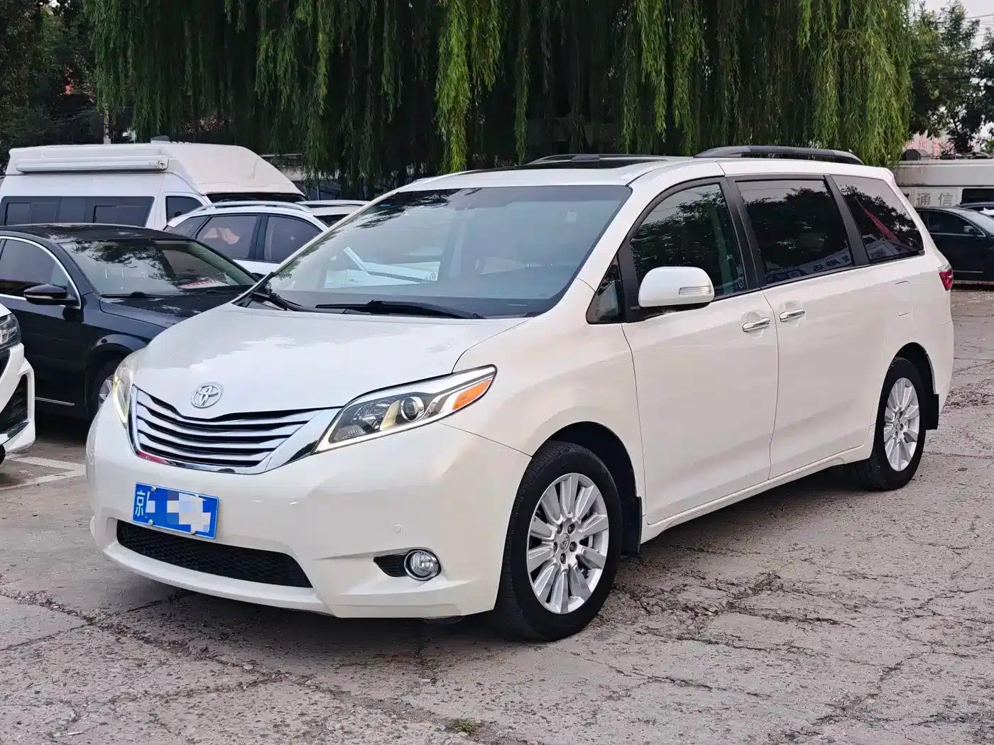 2015 SIENNA 3.5L AWD — миниатюра 1