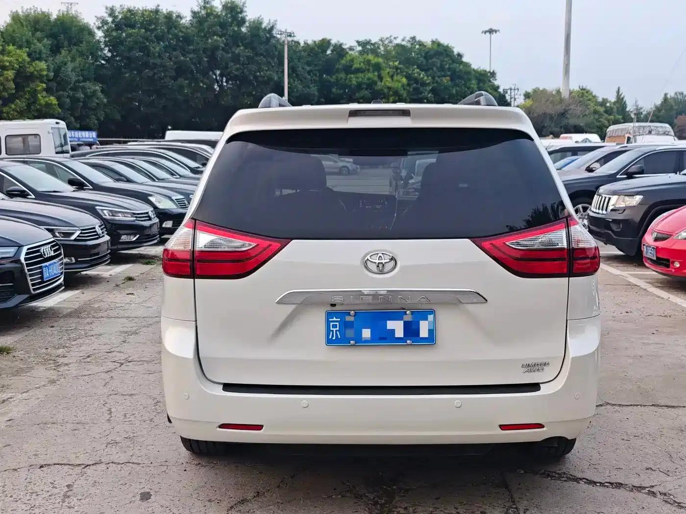 2015 SIENNA 3.5L AWD — миниатюра 3
