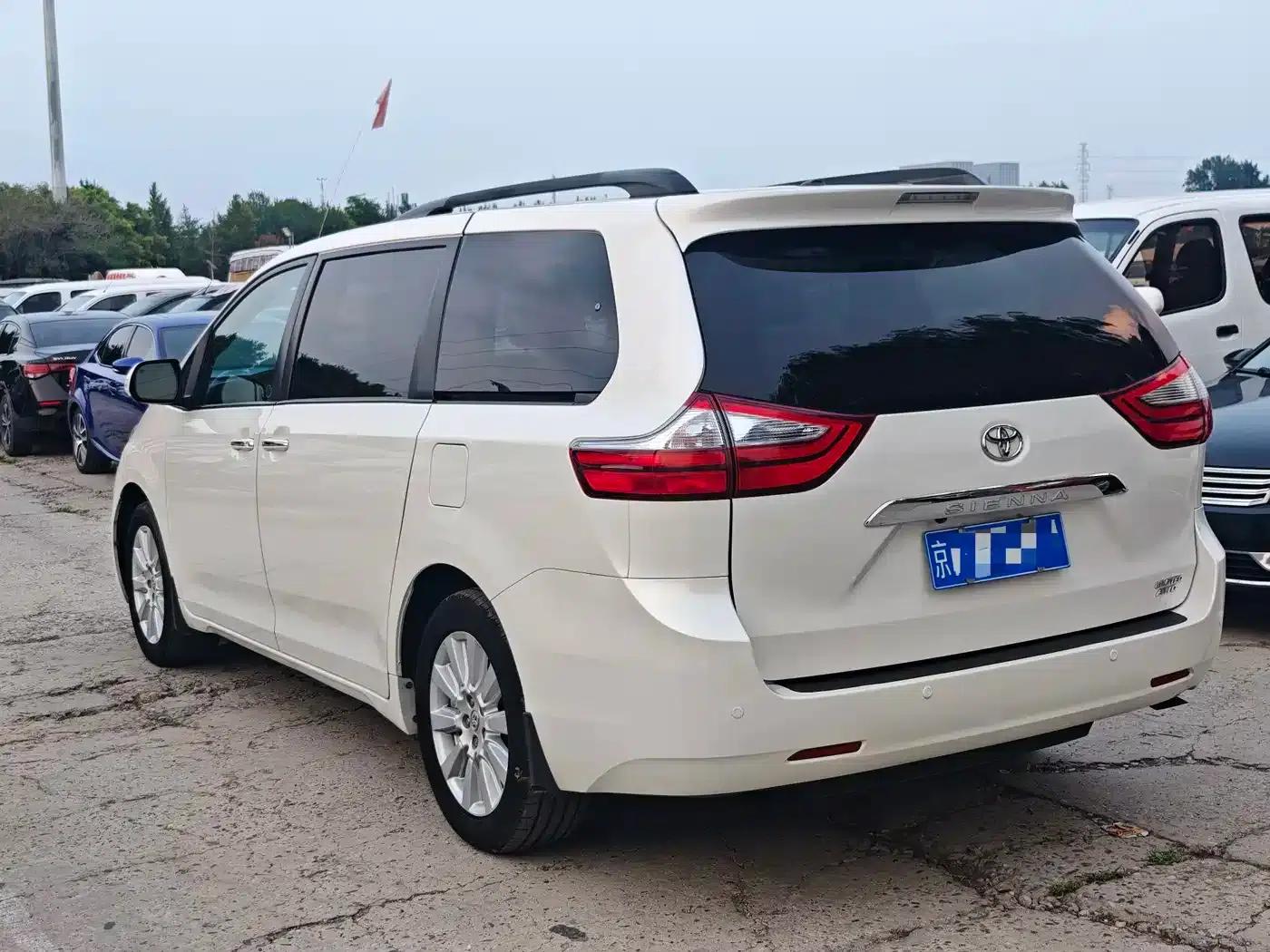 2015 SIENNA 3.5L AWD — миниатюра 4