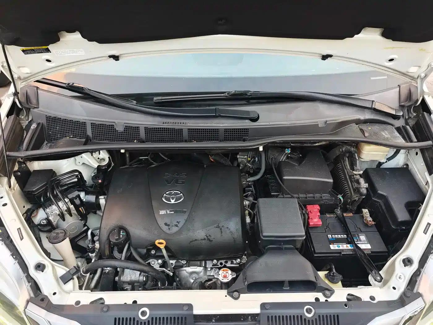 2015 SIENNA 3.5L AWD — миниатюра 31