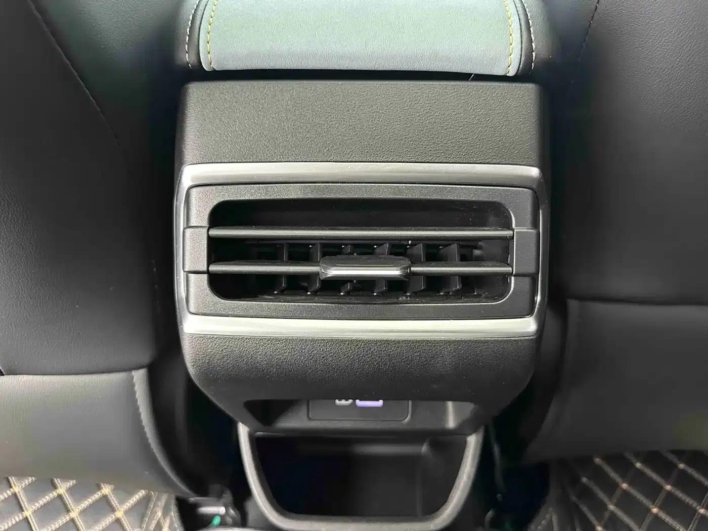 Geely Emgrand L 2022 1.4T CVT Supreme Edition — миниатюра 13
