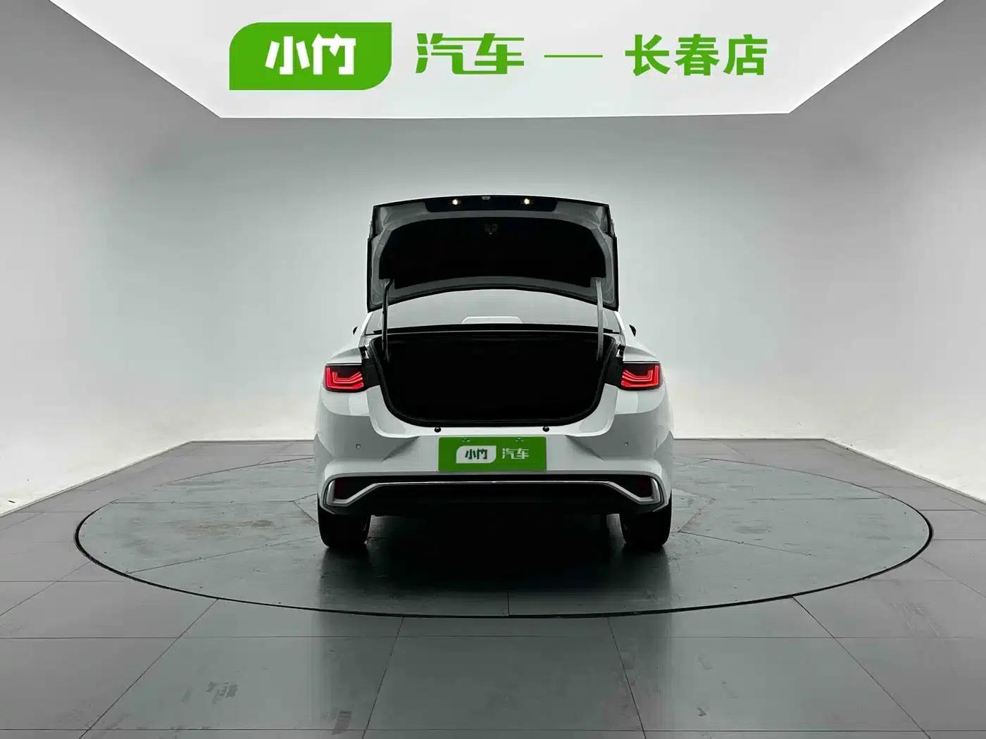 Geely Emgrand L 2022 1.4T CVT Supreme Edition — миниатюра 5