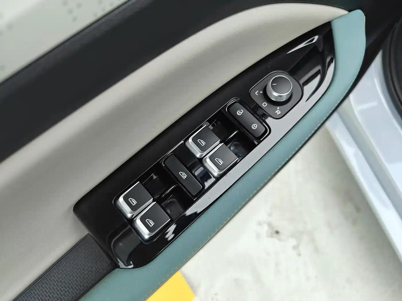 Geely Emgrand L HiP 2022 1.5TD-DHT Pro 100KM Super Speed — миниатюра 14