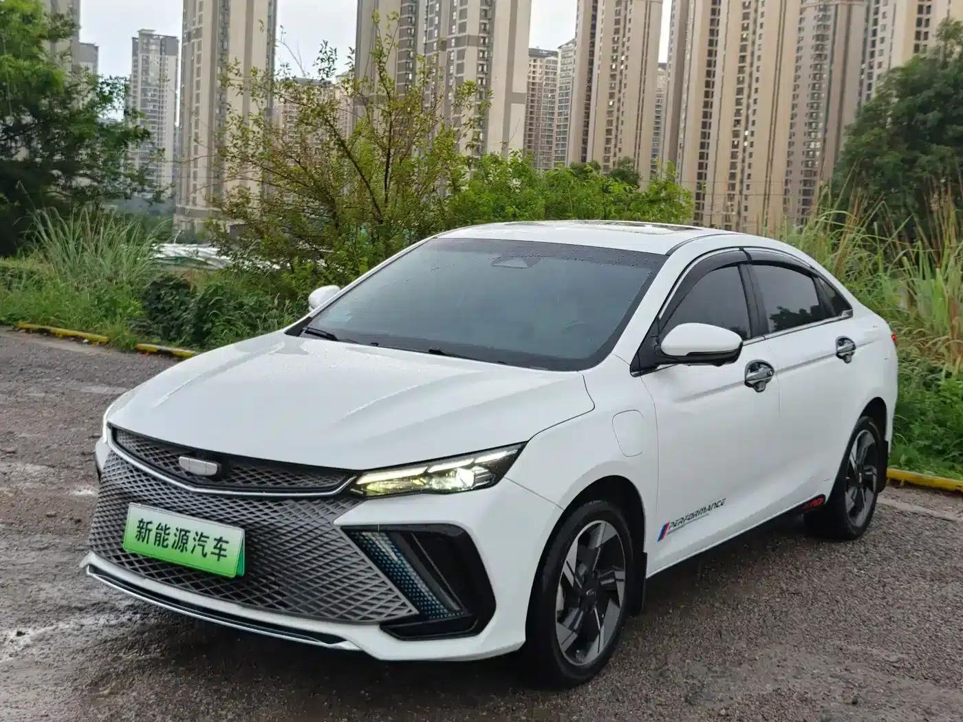 Geely Emgrand L HiP 2022 1.5TD-DHT Pro 100KM Super — миниатюра 1