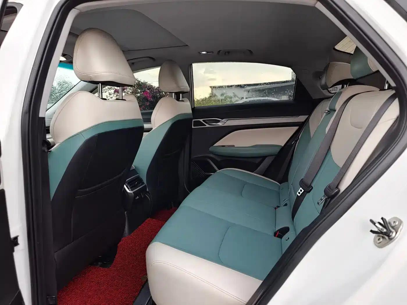 Geely Emgrand L HiP 2022 1.5TD-DHT Pro 100KM Super — миниатюра 6