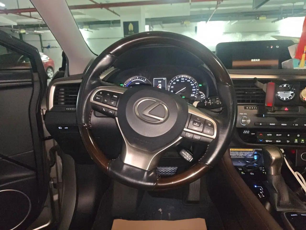 Lexus RX 2016 450h Four-Wheel Drive Luxury Edition — миниатюра 10