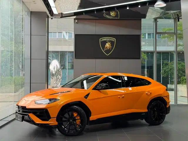 2023 Urus 4.0T V8 S