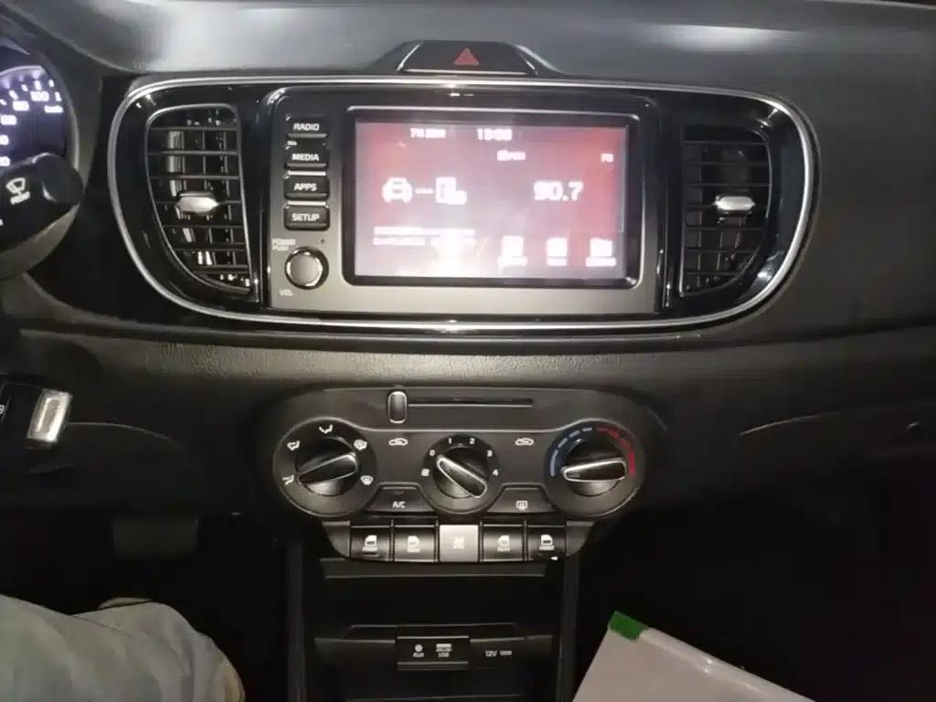 Kia K2 2017 1.4L Automatic Smart Edition Value — миниатюра 13