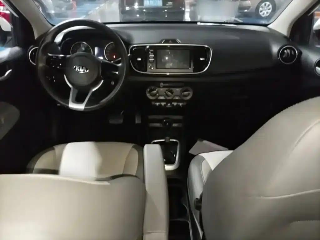Kia K2 2017 1.4L Automatic Smart Edition Value — миниатюра 10
