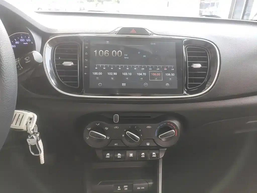 2017 Kia K2 1.4L Manual Smart Edition Value — миниатюра 13