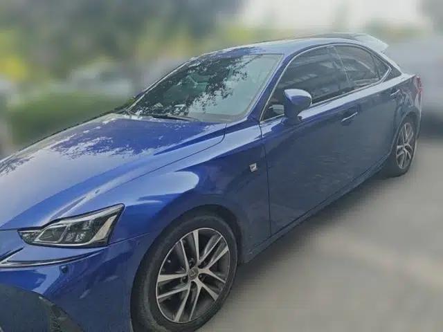 Lexus IS 2017 300 F SPORT Edition