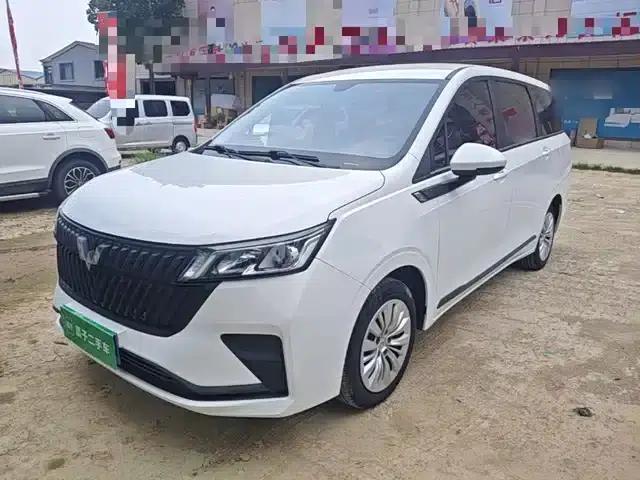 Wuling Jiachen 2022 1.5L Manual Enjoyment Elite Edition