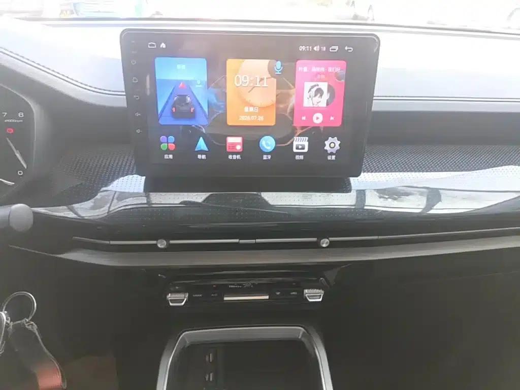Wuling Jiachen 2022 1.5L Manual Enjoyment Elite Edition — миниатюра 13