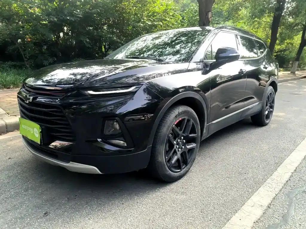 2020 Chevrolet Blazer Redline 650T 7-seater Thunder Edition — миниатюра 2