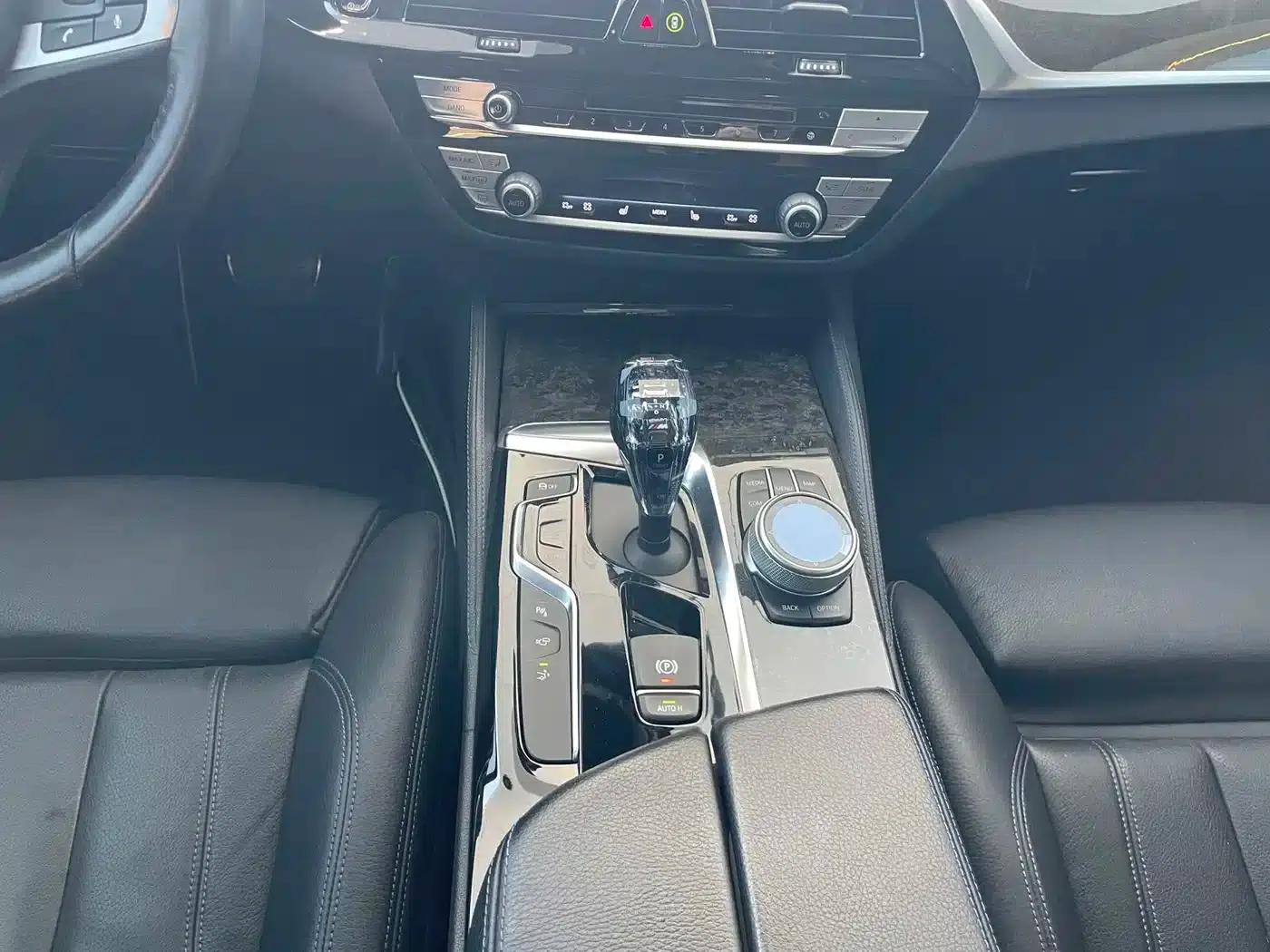 2018 BMW 6 Series GT 630i Luxury Design Package — миниатюра 10