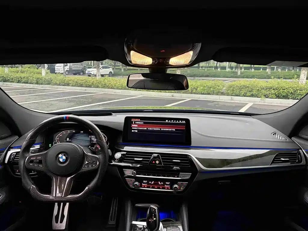 2021 BMW 6 Series GT 630i M Sport Package — миниатюра 11