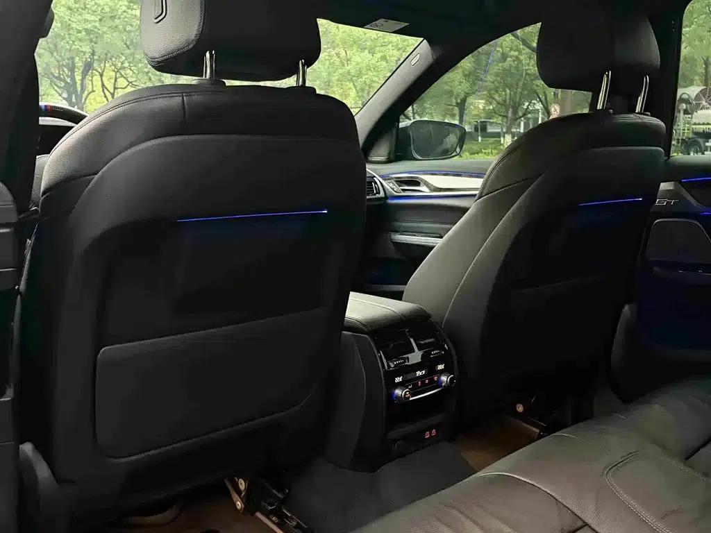 2021 BMW 6 Series GT 630i M Sport Package — миниатюра 18