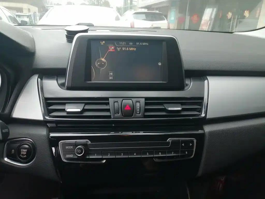 2016 BMW 2 Series Gran Tourer 218i Fashion Edition — миниатюра 9