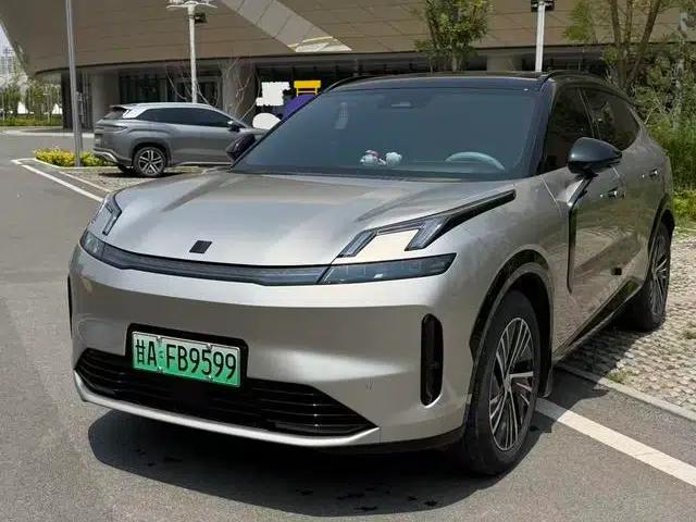 Lynk & Co 08 EM-P 2025 Model, 120km Long Range Halo
