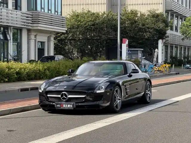 2011 Mercedes-Benz SLS AMG