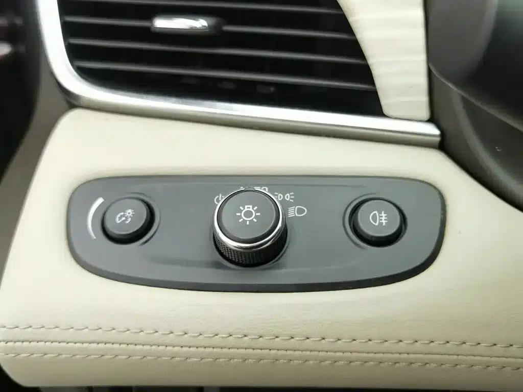 Buick LaCrosse 2016 30H Luxury Edition — миниатюра 21