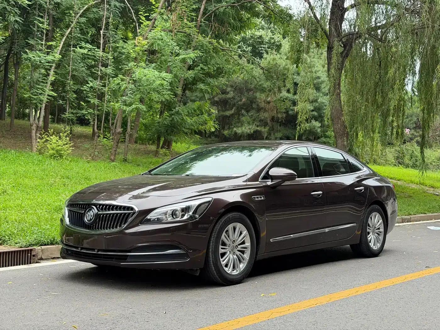 Buick LaCrosse 2016 30H Elite — миниатюра 1
