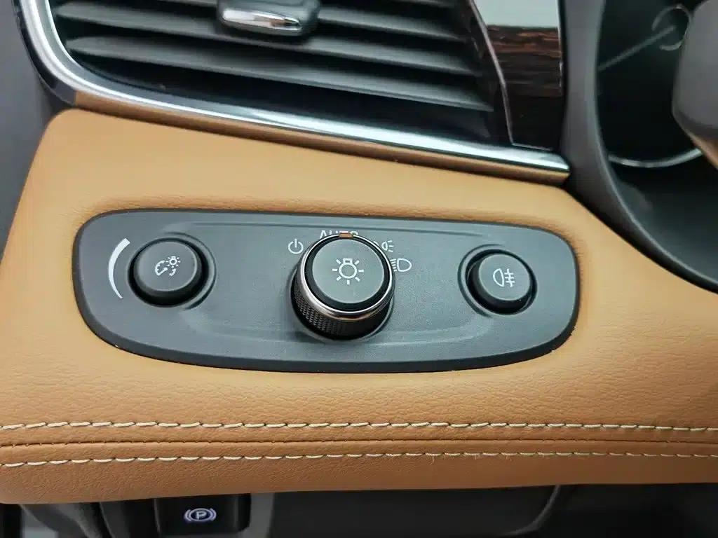 Buick LaCrosse 2016 28T Premium Edition — миниатюра 21