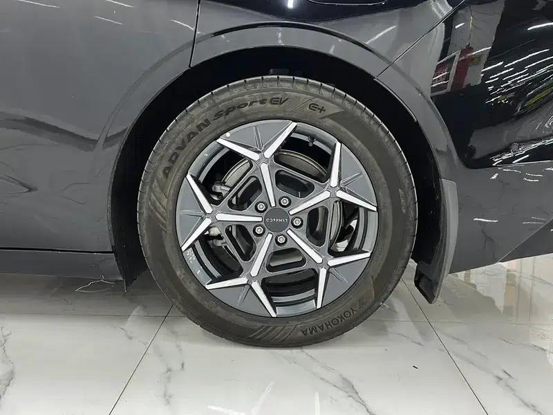Lynk & Co 10 EM-P 2025 Model 240 AWD Ultra H5 — миниатюра 9