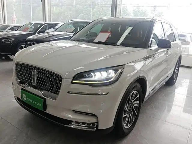 Lincoln Aviator 2020 3.0T V6 All-Wheel-Drive Premium Edition