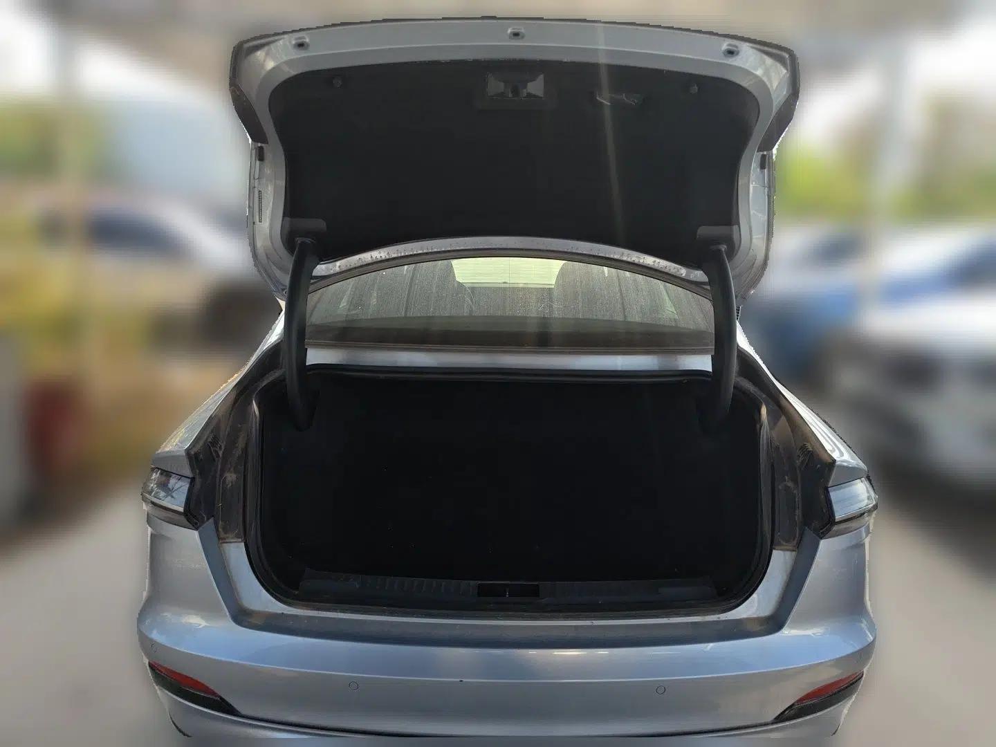 Lincoln Z 2024 2.0T Two-Wheel Drive Luxury Hybrid Version — миниатюра 19