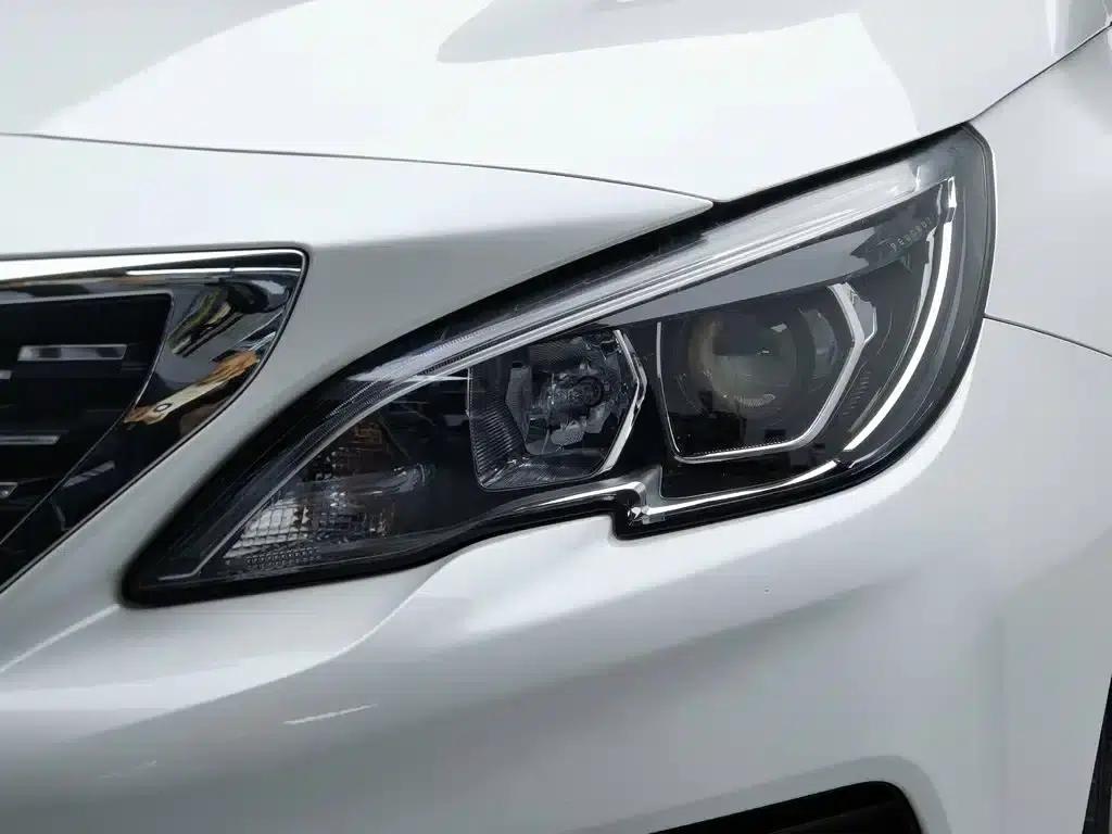 Peugeot 408 2020 360THP 10th Anniversary Edition — миниатюра 7