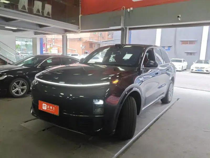 Li Auto L8 2024 Max Edition — миниатюра 1