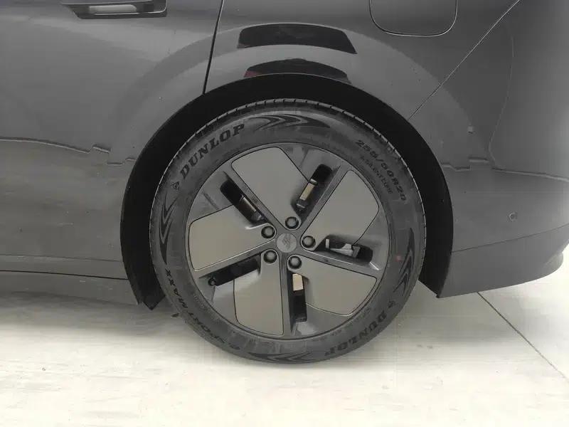 Li Auto i6 2025 Two-Wheel Drive Standard Edition — миниатюра 9