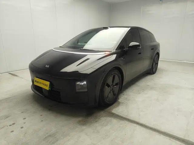 Li Auto i6 2025 Two-Wheel Drive Standard Edition