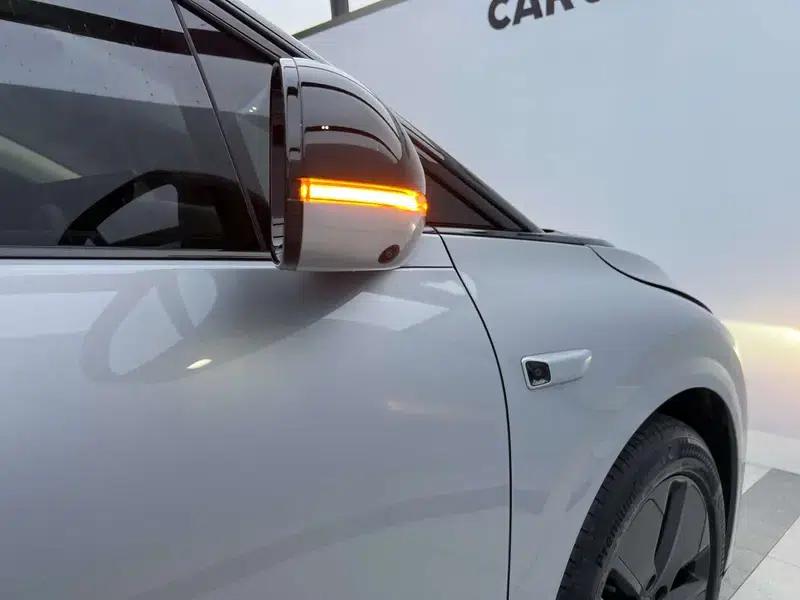 Li Auto i8 2025 Standard Edition — миниатюра 18
