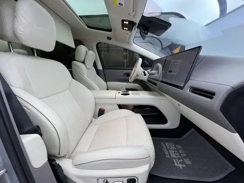 Li Auto i8 2025 Standard Edition — миниатюра 26