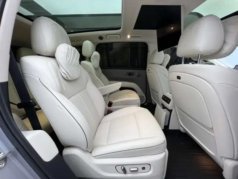 Li Auto i8 2025 Standard Edition — миниатюра 31