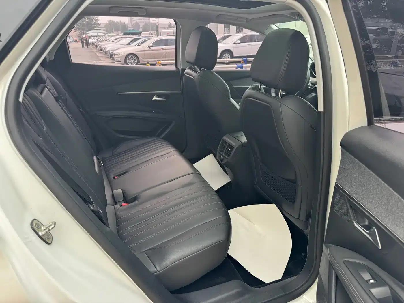 Peugeot 4008 2017 350THP Luxury Edition — миниатюра 17
