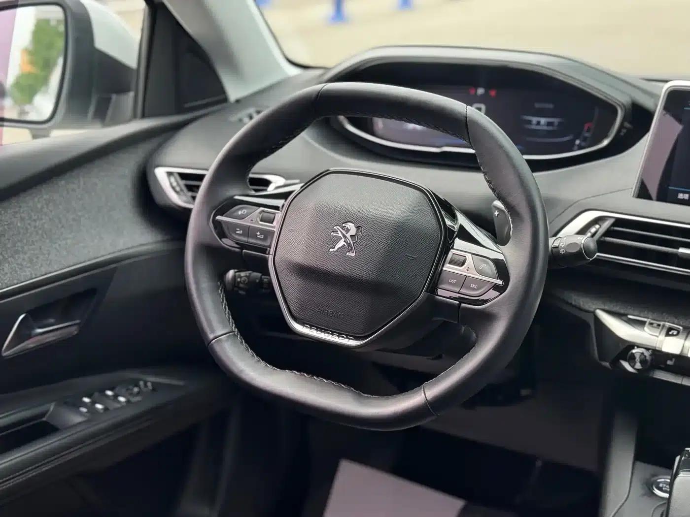 Peugeot 4008 2017 350THP Luxury Edition — миниатюра 10