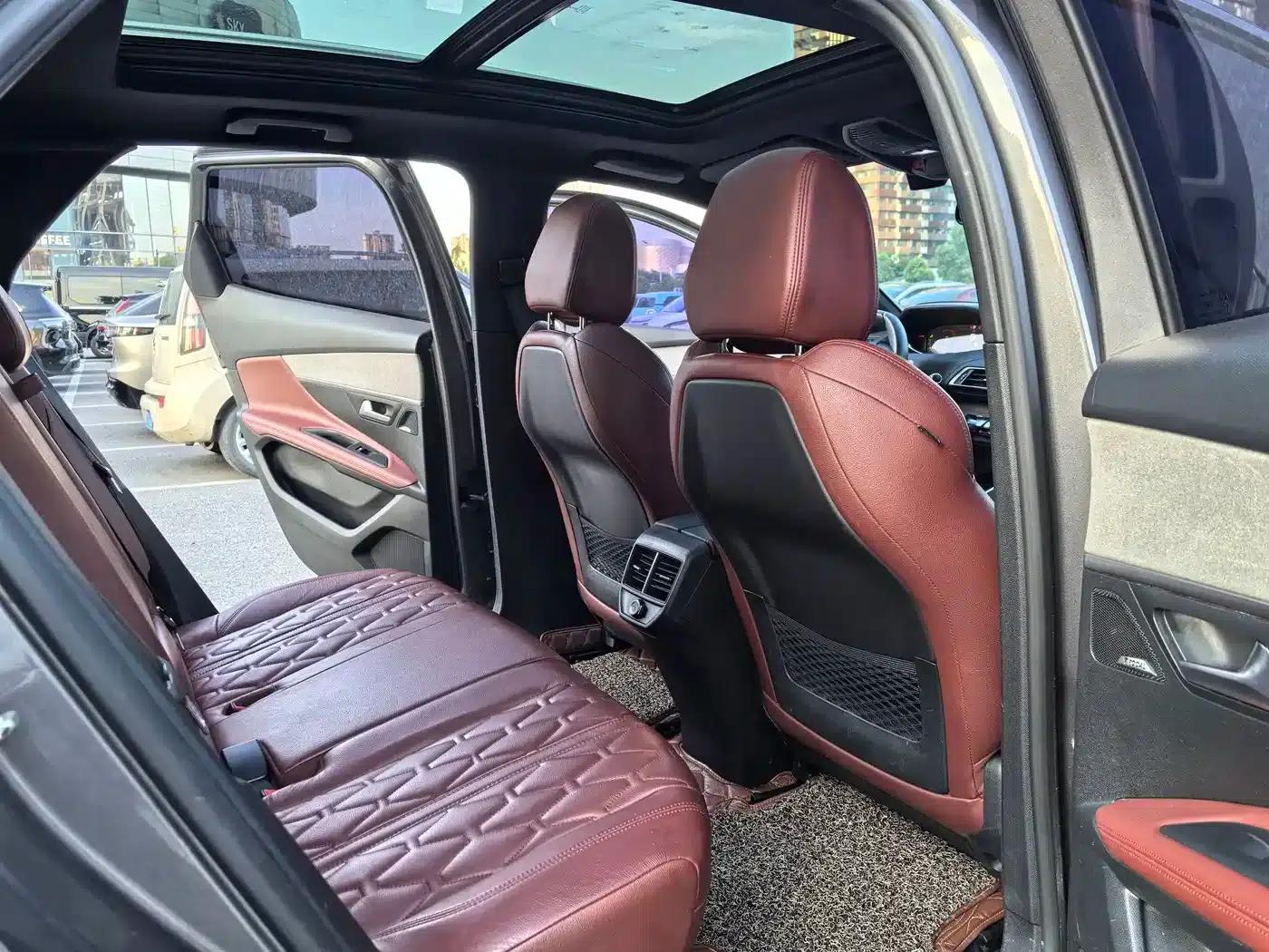 Peugeot 4008 2017 380THP Luxury GT Edition — миниатюра 11