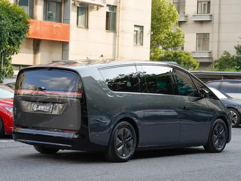 Li Auto MEGA 2024 Ultra Edition — миниатюра 4