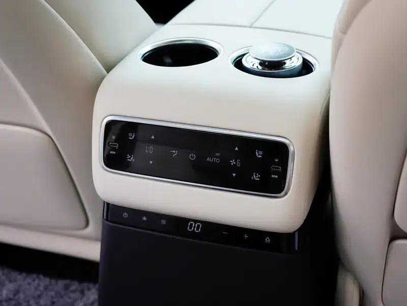 Li Auto MEGA 2024 Ultra Edition — миниатюра 6