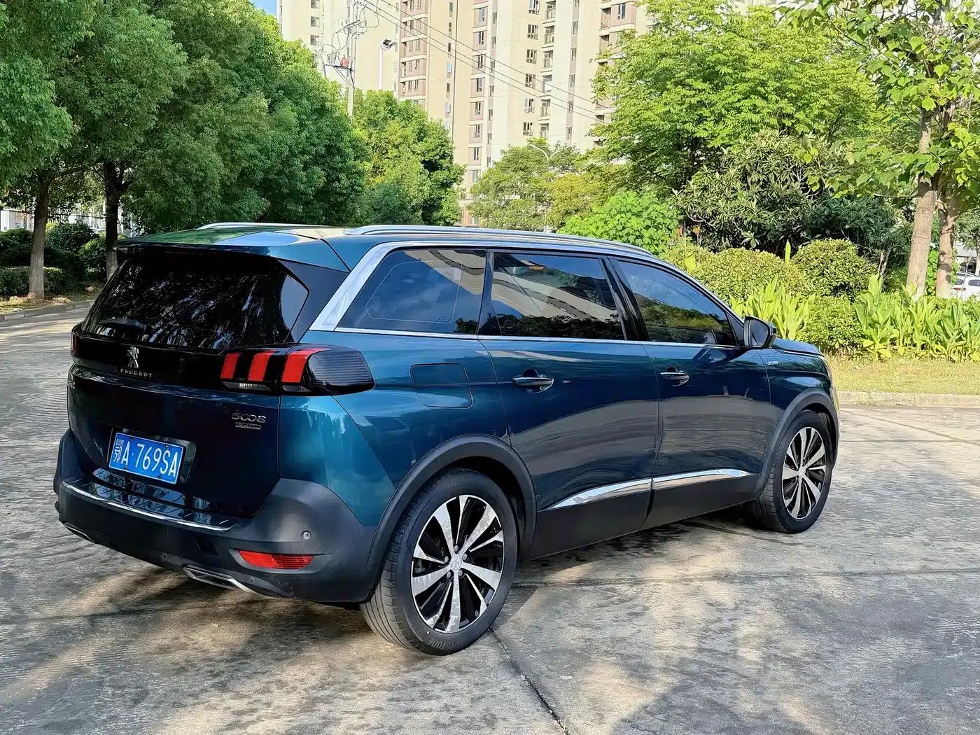 Peugeot 5008 2017 380THP 7-seater Luxury Edition — миниатюра 6