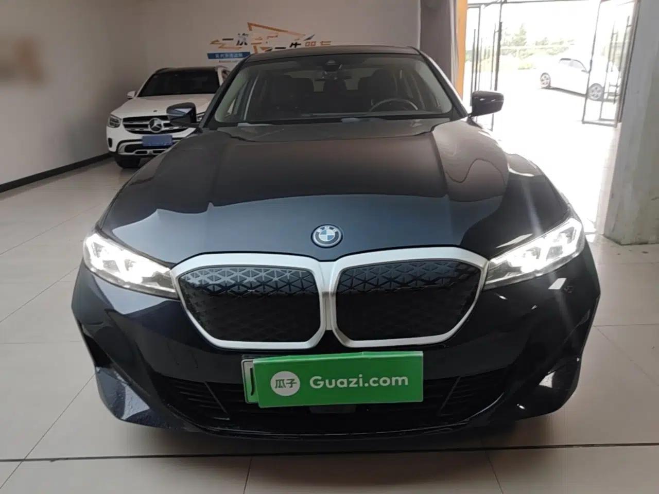 BMW i3 2025 eDrive 35 L — миниатюра 2