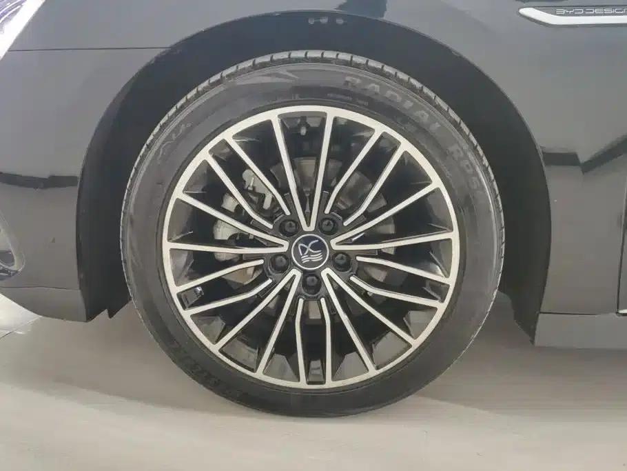Han 2022 DM-i 121KM Premium Edition — миниатюра 6