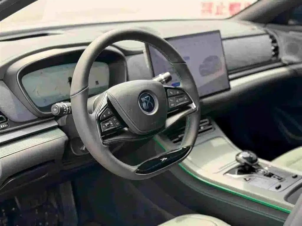 Han 2022 EV 610KM 4WD Thousand Mountains Green Limited Edition — миниатюра 15
