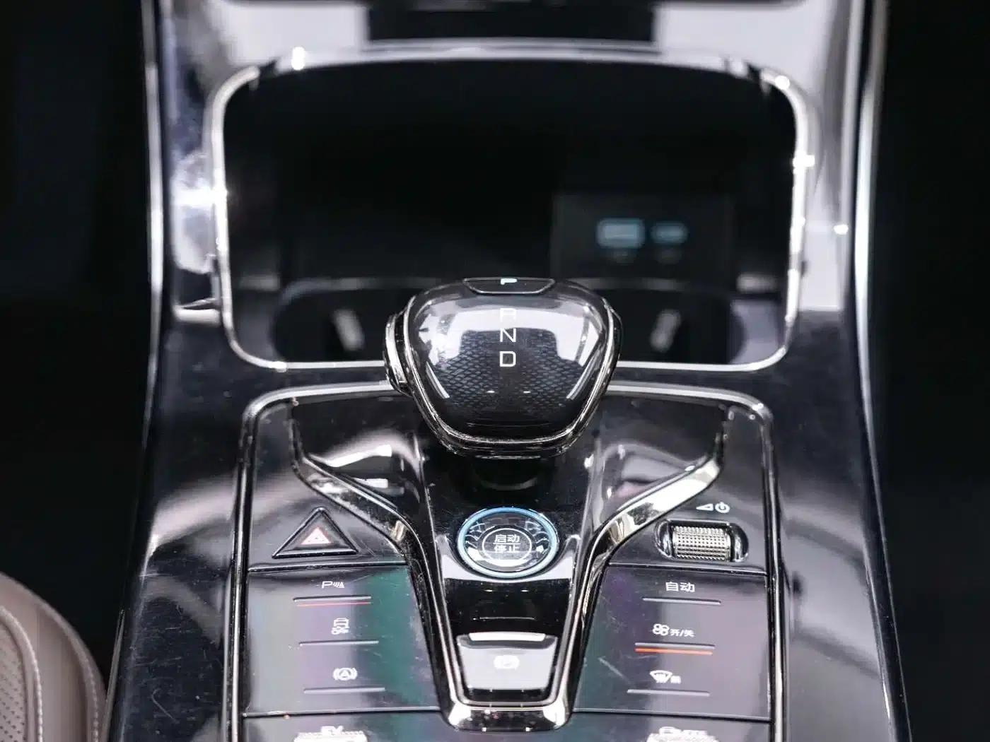 Han 2022 DM-i 121KM Premium Edition — миниатюра 16
