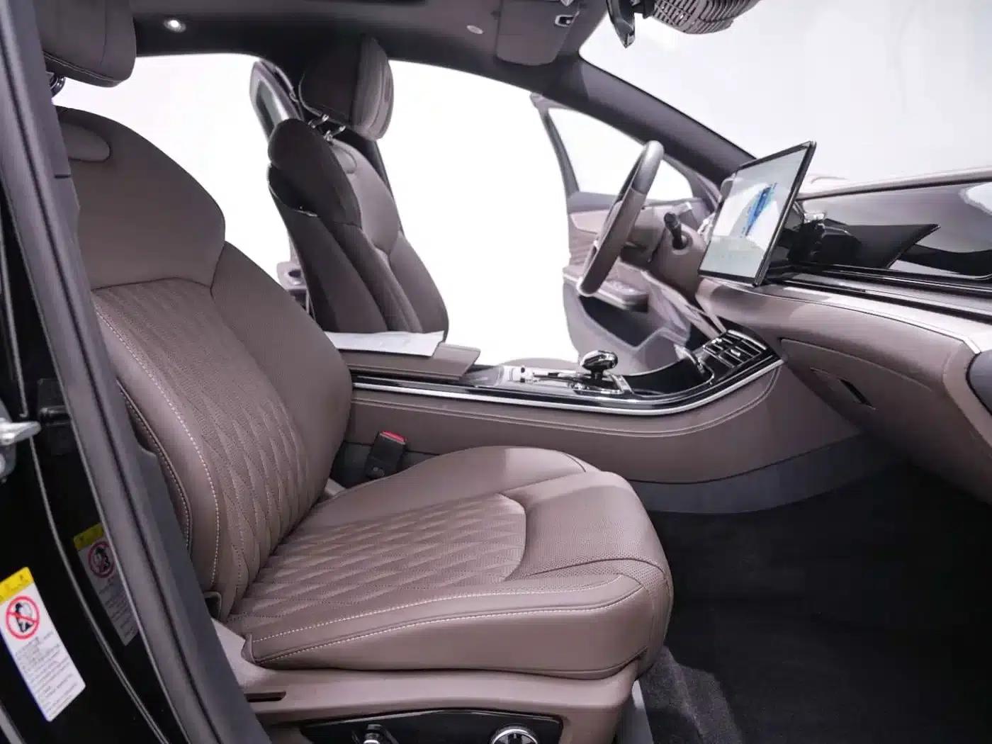 Han 2022 DM-i 121KM Premium Edition — миниатюра 24