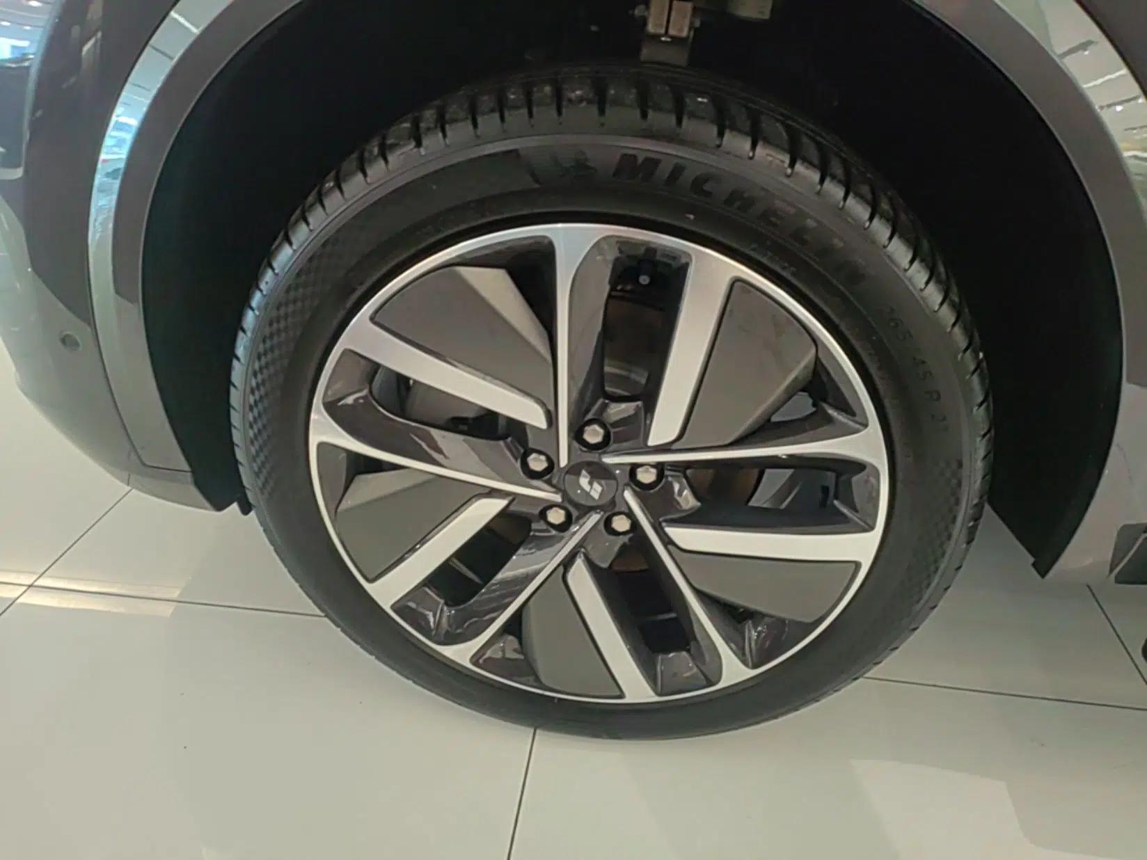 Li Auto L9 2022 Max model — миниатюра 10